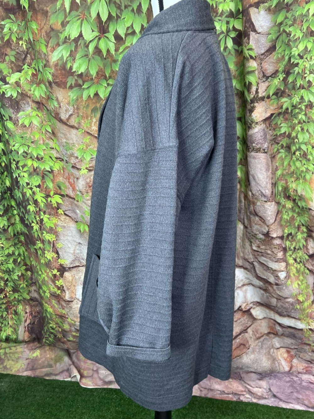 VINTAGE KANAE Luxury Minimalist OversizedTextured Gray Wool Cardigan, M - Picture 6 of 10